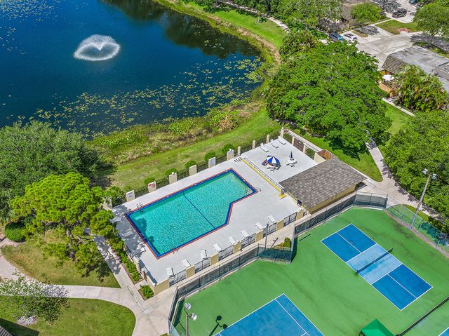 506 5th Terrace, Palm Beach Gardens, FL 33418