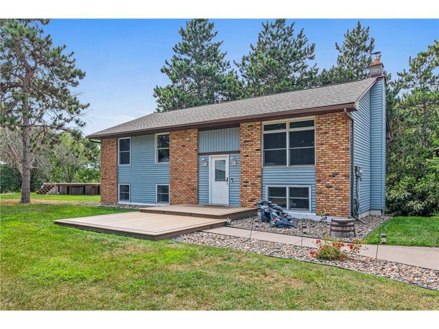 650 93rd Street, Roberts, WI 54023