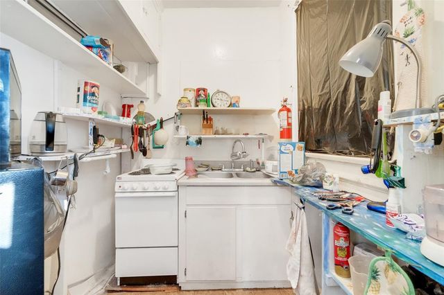 225 N SANS SOUCI AVENUE, Deland, FL 32720