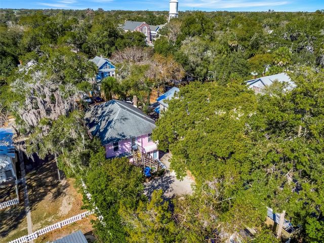 225 N SANS SOUCI AVENUE, Deland, FL 32720