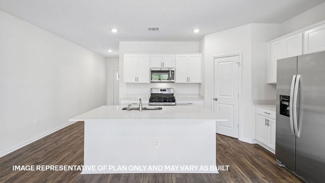 268 Gilmer LN, Buda, TX 78610