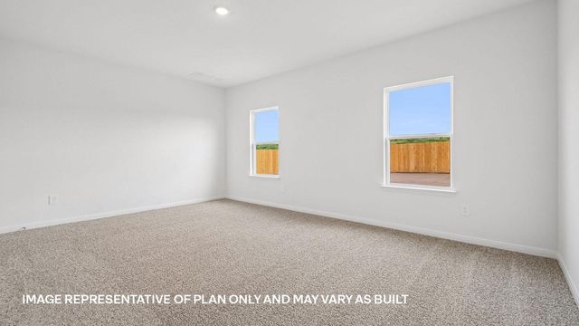 268 Gilmer LN, Buda, TX 78610