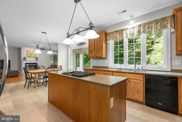 5248 FERRY BRANCH LN, Lothian, MD 20711