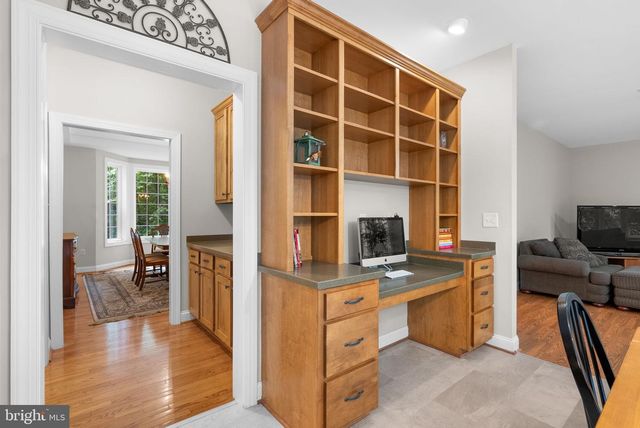 5248 FERRY BRANCH LN, Lothian, MD 20711