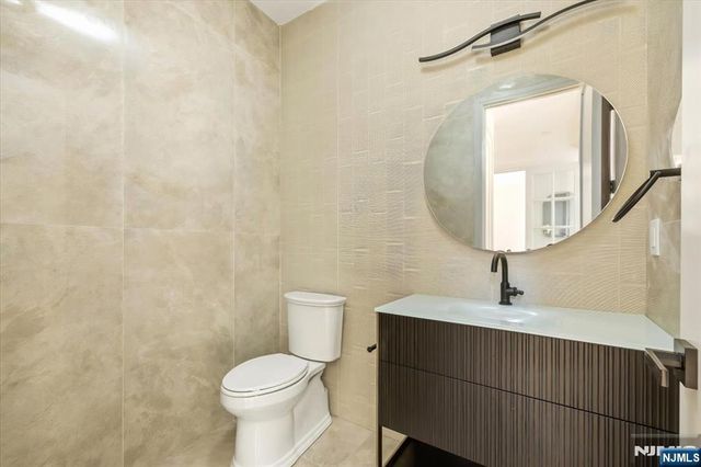 389 Mercer Avenue, River Edge, NJ 07661
