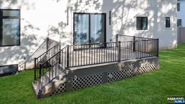 389 Mercer Avenue, River Edge, NJ 07661