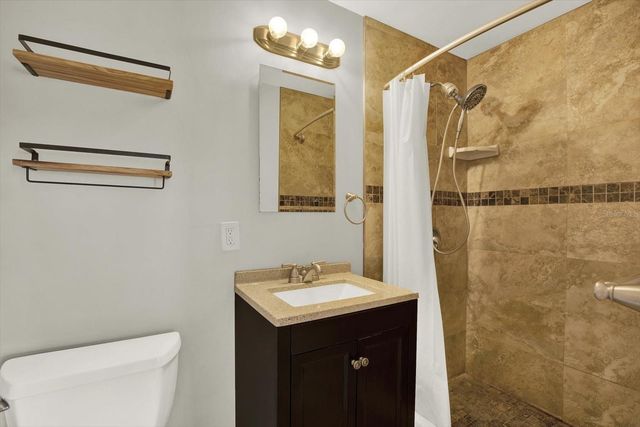 11404 N 52ND STREET, Tampa, FL 33617