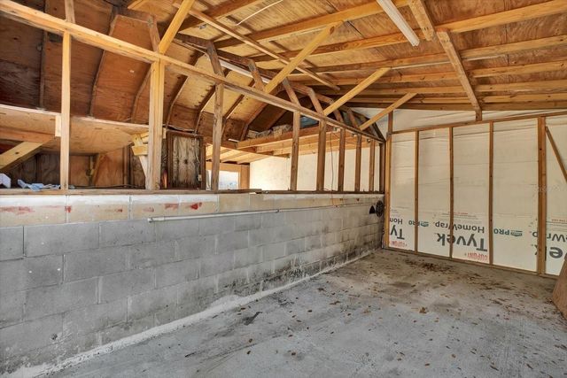 11404 N 52ND STREET, Tampa, FL 33617