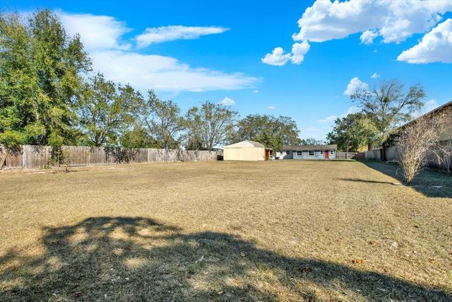 11404 N 52ND STREET, Tampa, FL 33617