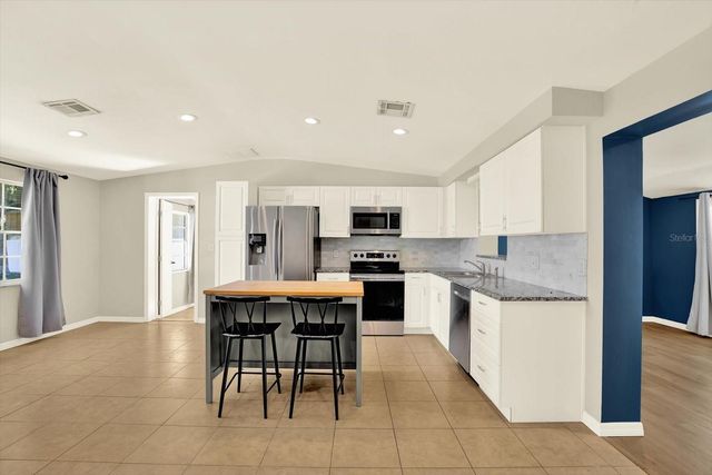 11404 N 52ND STREET, Tampa, FL 33617