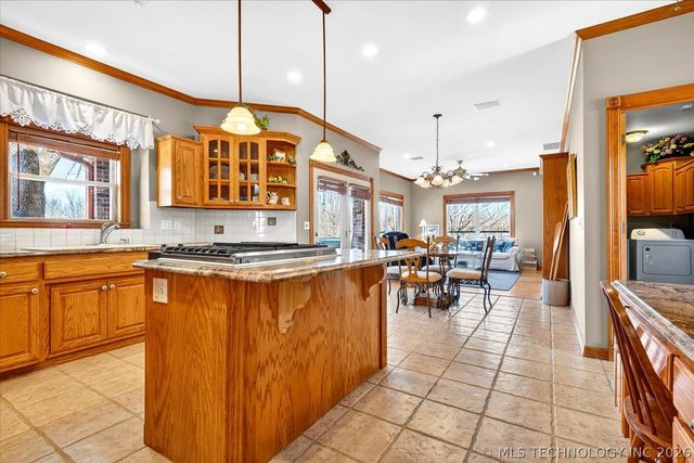 2501 Kingston Drive, Bartlesville, OK 74006