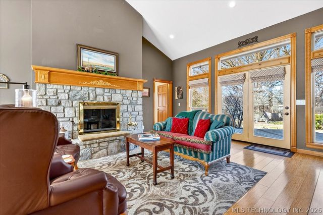 2501 Kingston Drive, Bartlesville, OK 74006