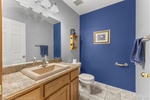 13120 Sawgrass Court, Taylor, MI 48180