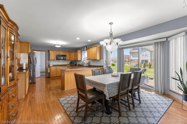 13120 Sawgrass Court, Taylor, MI 48180