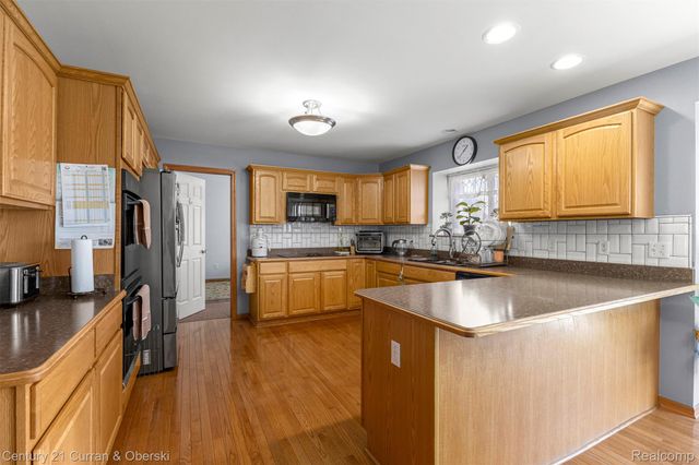 13120 Sawgrass Court, Taylor, MI 48180
