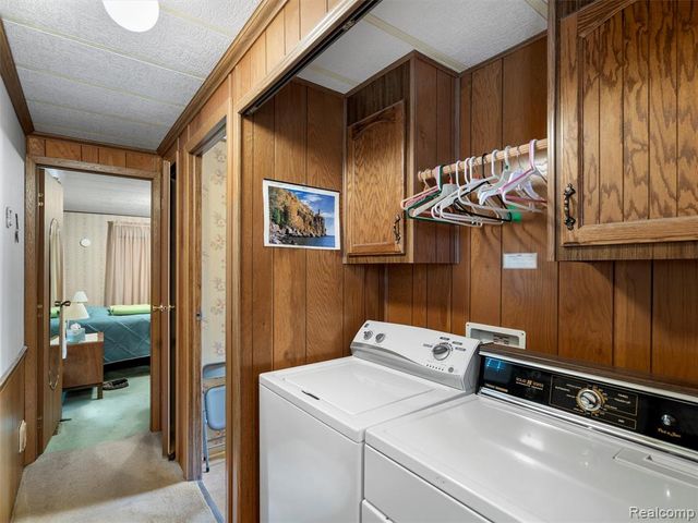 192 Jay Street, Dearborn Heights, MI 48127