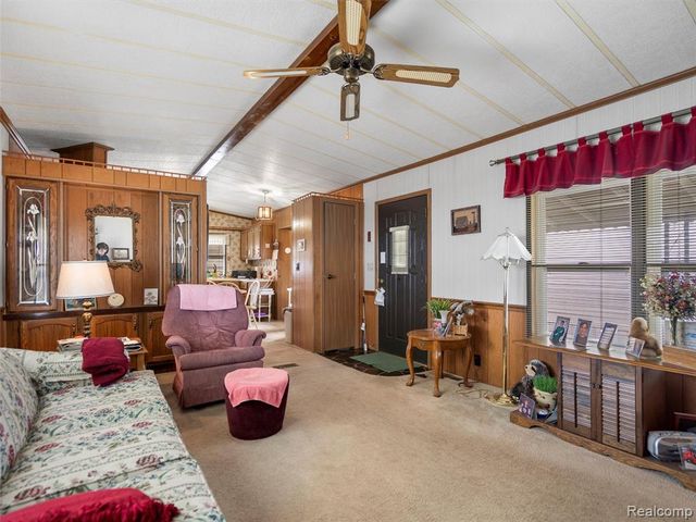 192 Jay Street, Dearborn Heights, MI 48127