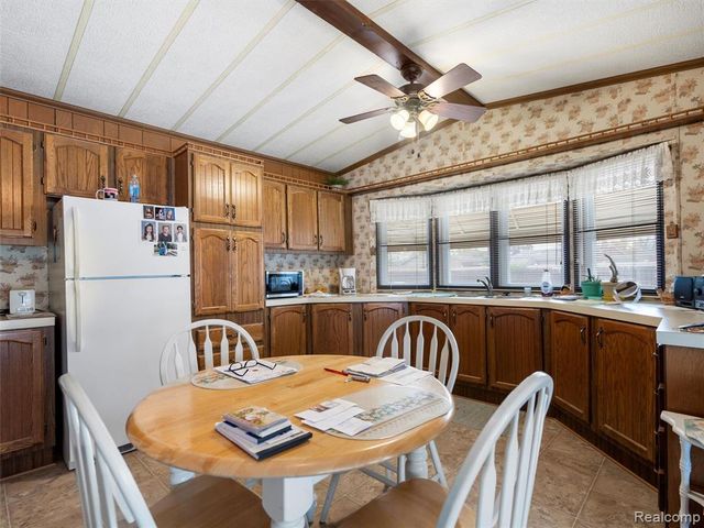 192 Jay Street, Dearborn Heights, MI 48127