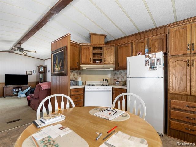 192 Jay Street, Dearborn Heights, MI 48127