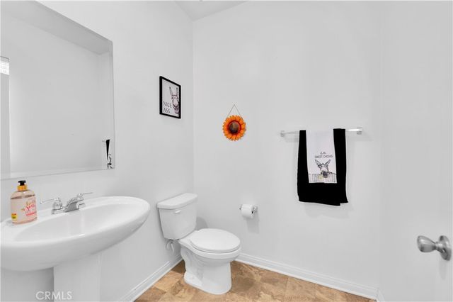 721 Pooish, San Jacinto, CA 92582