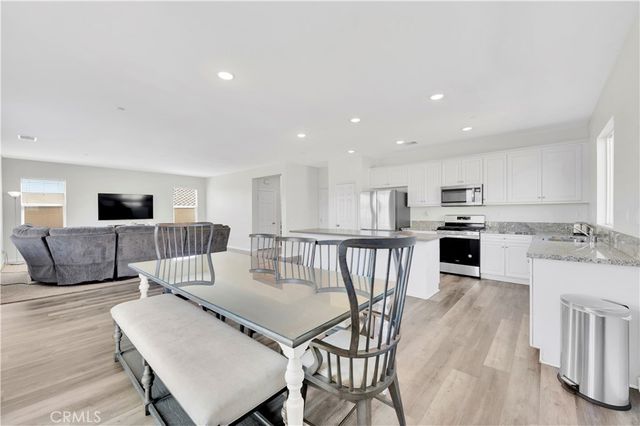 721 Pooish, San Jacinto, CA 92582