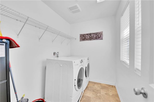 721 Pooish, San Jacinto, CA 92582