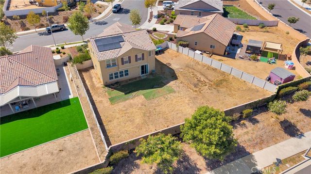 721 Pooish, San Jacinto, CA 92582