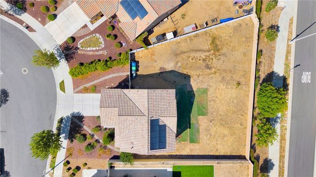 721 Pooish, San Jacinto, CA 92582