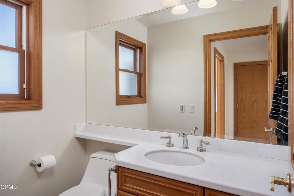 Image 10 of property listing at 6150 Baja Vista Drive, Somis, CA 93066
