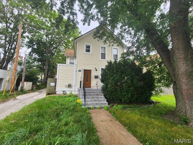 2214 McCausland Avenue, St Louis, MO 63143