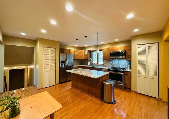 1587 N Rustic Drive, La Porte, IN 46350