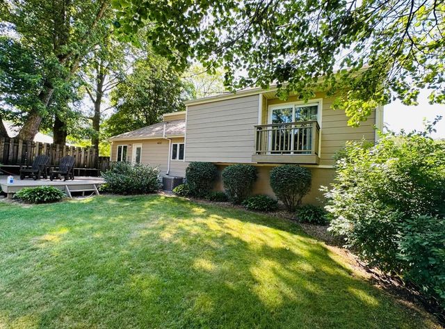 1587 N Rustic Drive, La Porte, IN 46350