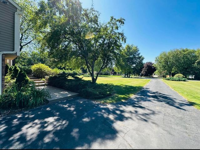 1587 N Rustic Drive, La Porte, IN 46350