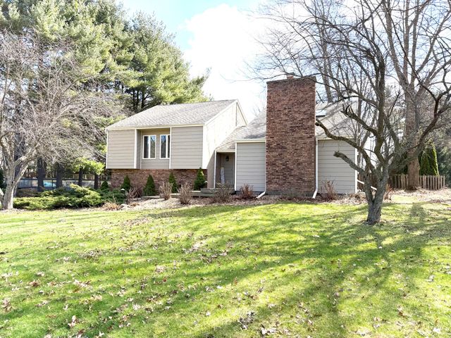 1587 N Rustic Drive, La Porte, IN 46350