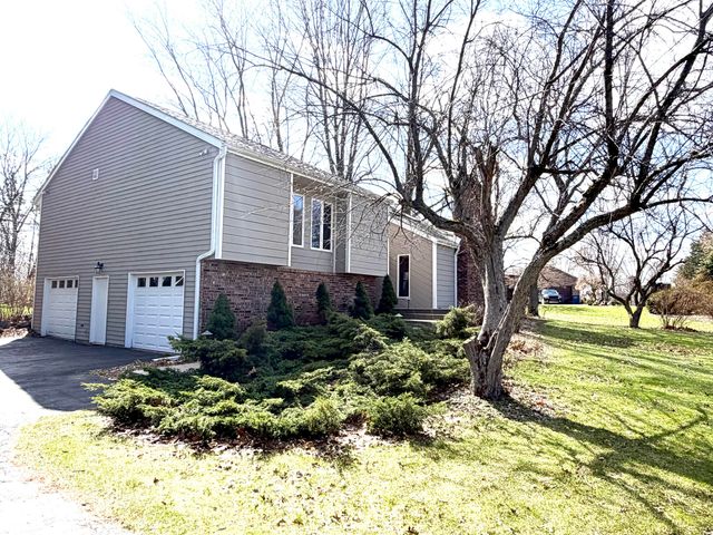 1587 N Rustic Drive, La Porte, IN 46350