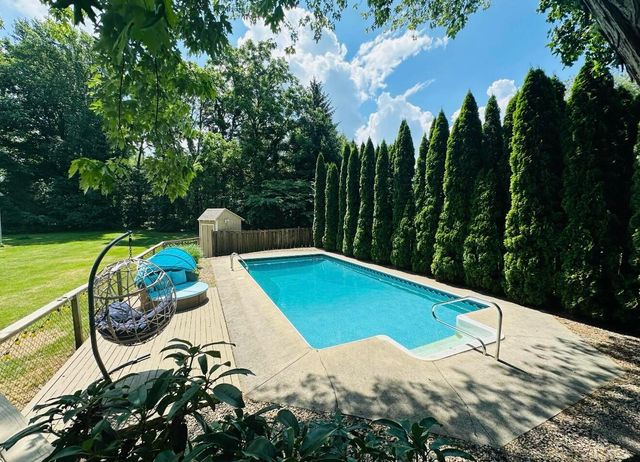 1587 N Rustic Drive, La Porte, IN 46350