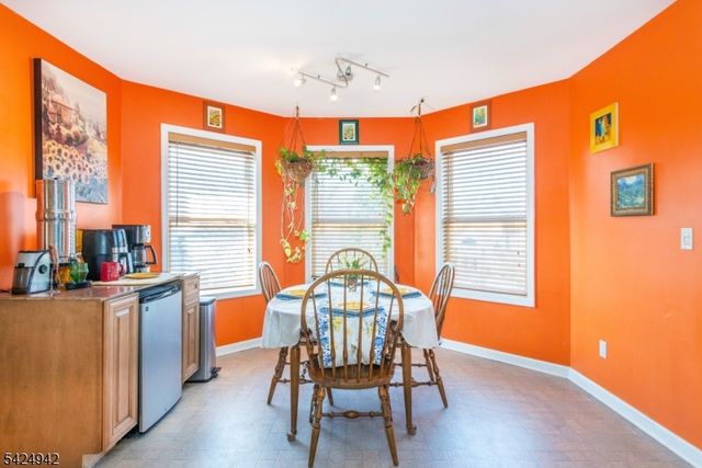 13 Witherwood Dr, Hardyston Twp., NJ 07419