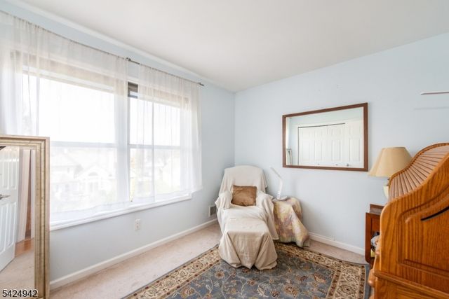 13 Witherwood Dr, Hardyston Twp., NJ 07419