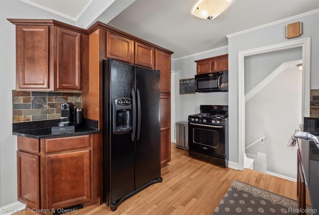 550 Arthur Street, Plymouth, MI 48170