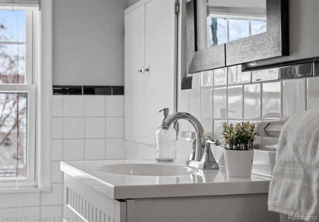 550 Arthur Street, Plymouth, MI 48170