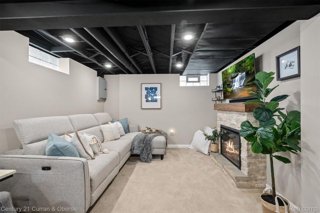 550 Arthur Street, Plymouth, MI 48170