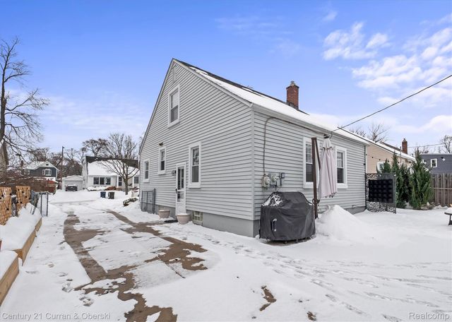 550 Arthur Street, Plymouth, MI 48170