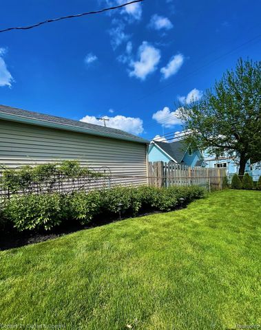 550 Arthur Street, Plymouth, MI 48170