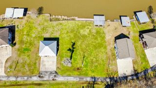 17705 Cove Ln, Denham Springs, LA 70726