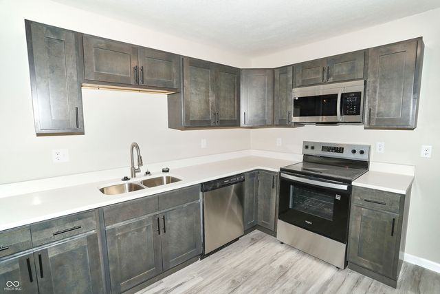 4008 Zinfandel Way, Indianapolis, IN 46254