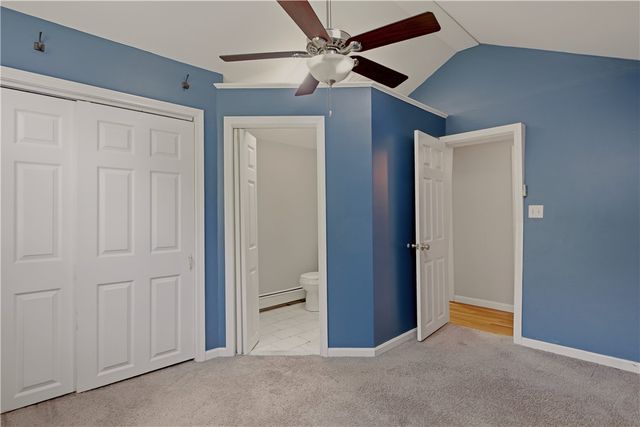 21 King Road, Tiverton, RI 02878
