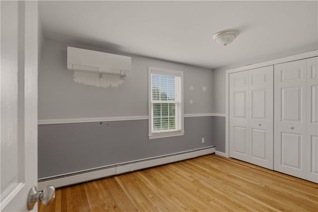 21 King Road, Tiverton, RI 02878