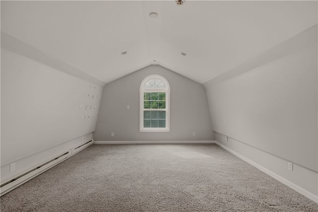 21 King Road, Tiverton, RI 02878