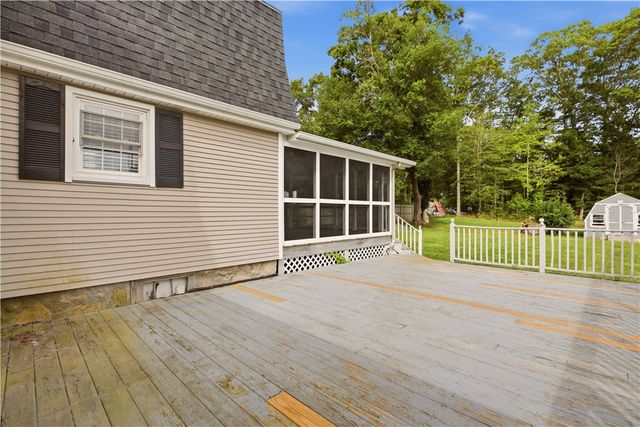 21 King Road, Tiverton, RI 02878