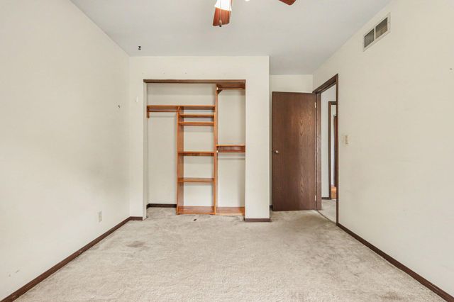 1436 W 94th Avenue, Crown Point, IN 46307